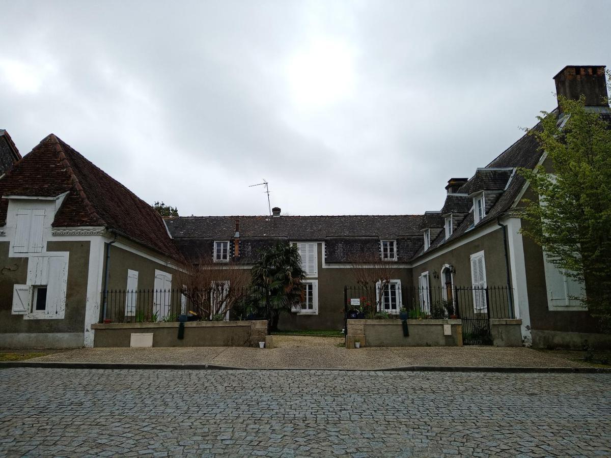 La Villa Du Bearn Garlin Exterior foto